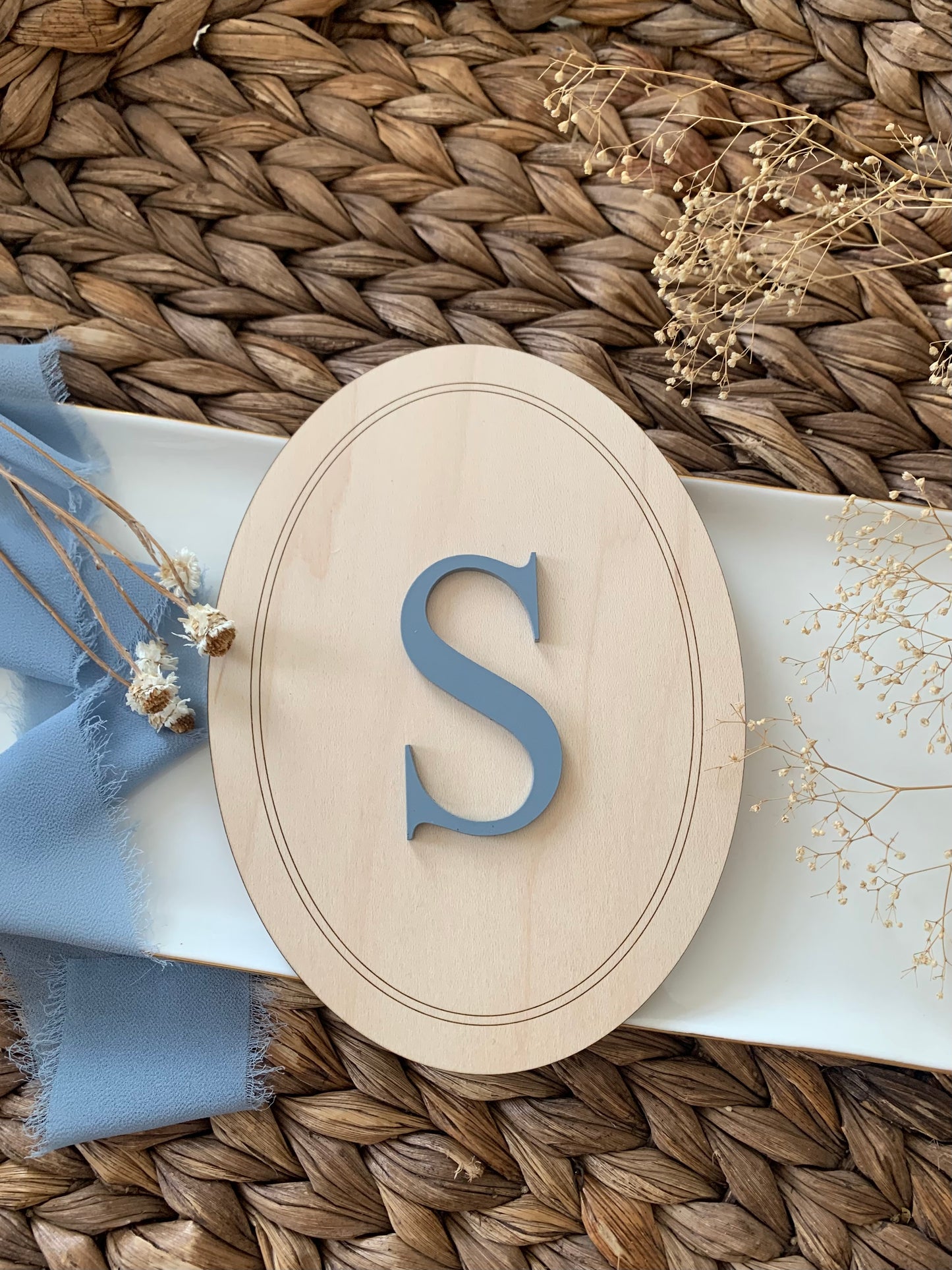 Baby monogram initial plaque, scalloped oval, girl boy shelf sign